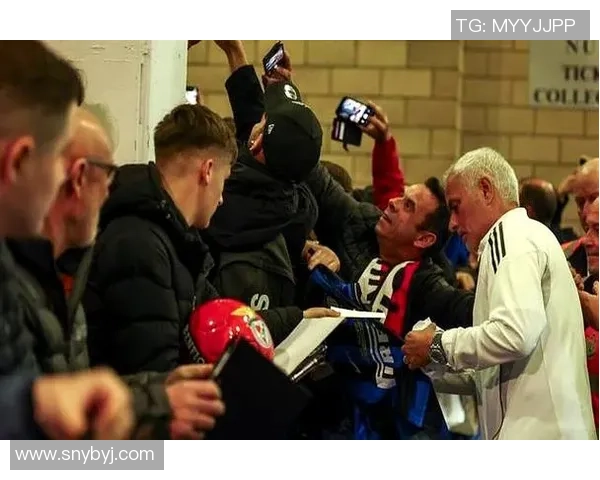 英超激战:本菲卡与AC米兰互交白卷全场沸腾点评引发热议 英超激战:本菲卡与AC米兰互交白卷全场沸腾点评引发热议