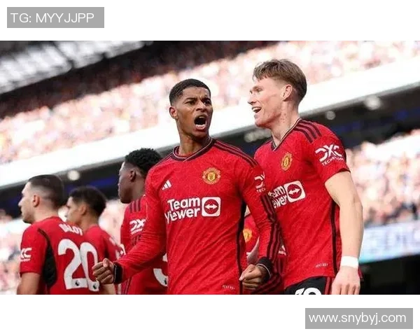 德甲惊天冷门里昂上演帽子戏法逆转曼联引全场沸腾