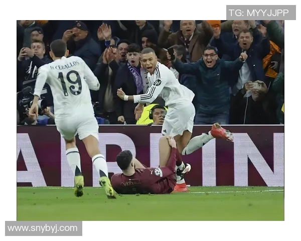 中超精彩对决皇马逆转AC米兰帽子戏法点燃全场激情