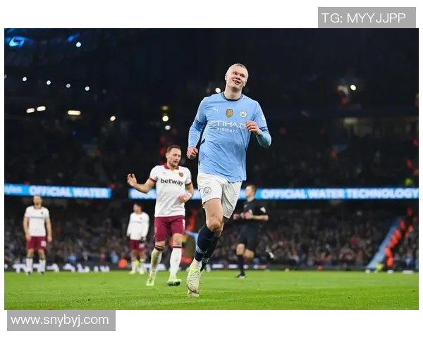 德甲焦点战曼城大胜巴黎乌龙球引发争议判罚全场沸腾