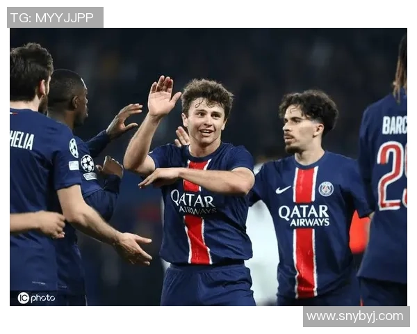 德甲惊现冷门巴黎圣日耳曼逆转曼联乌龙球成关键瞬间