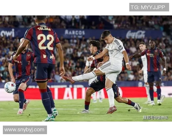 国王杯激战皇马小胜那不勒斯红牌争议引发全场热议