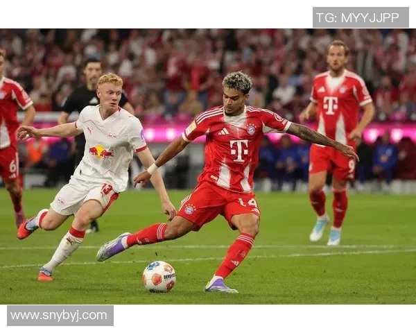 欧联杯精彩对决拜仁凭借帽子戏法战胜那不勒斯全场沸腾