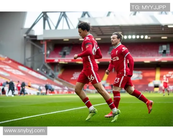 英超激情对决利物浦大胜尤文图斯红牌争议引发全场热议与战术分析