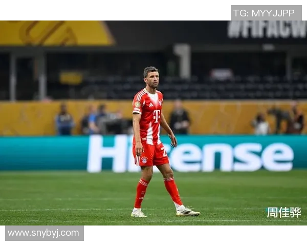 英超激战巴黎圣日耳曼与拜仁握手言和红牌争议引发全场热议 英超激战巴黎圣日耳曼与拜仁握手言和红牌争议引发全场热议