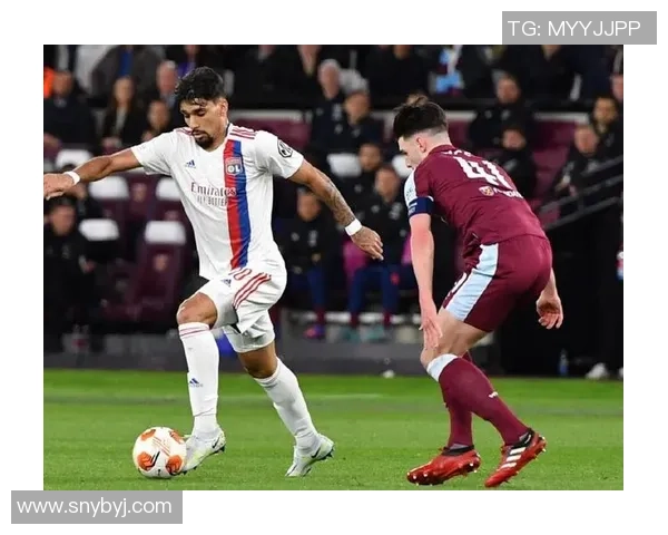 西甲赛场惊现冷门波尔图绝杀里昂引发全场狂欢