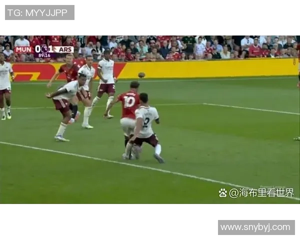 友谊赛精彩对决里昂逆转阿森纳补时进球引发争议与狂欢