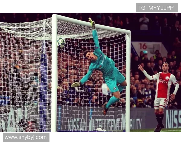 欧冠激战：利物浦大胜切尔西6-2赛场瞬间引发转会热议