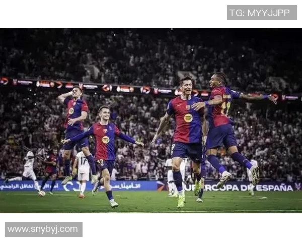 欧冠惊天逆转巴萨4-0曼联引发争议判罚全场沸腾