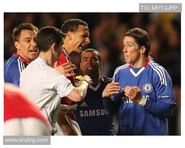 世界杯焦点战那不勒斯与波尔图平局红牌事件引发全场热议 世界杯焦点战那不勒斯与波尔图平局红牌事件引发全场热议