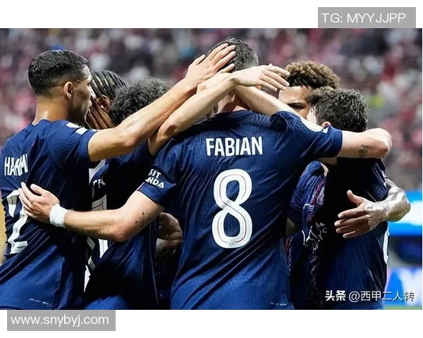 欧冠激战：巴黎圣日耳曼小胜利物浦全场数据解析与精彩瞬间回顾