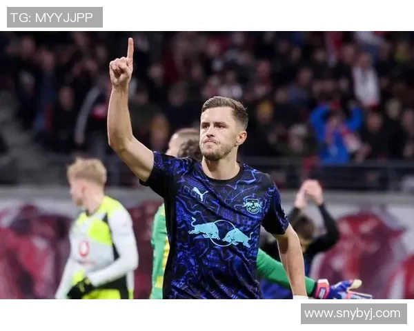 足总杯焦点战平局多特蒙德与拜仁争议补时进球引发全场热议